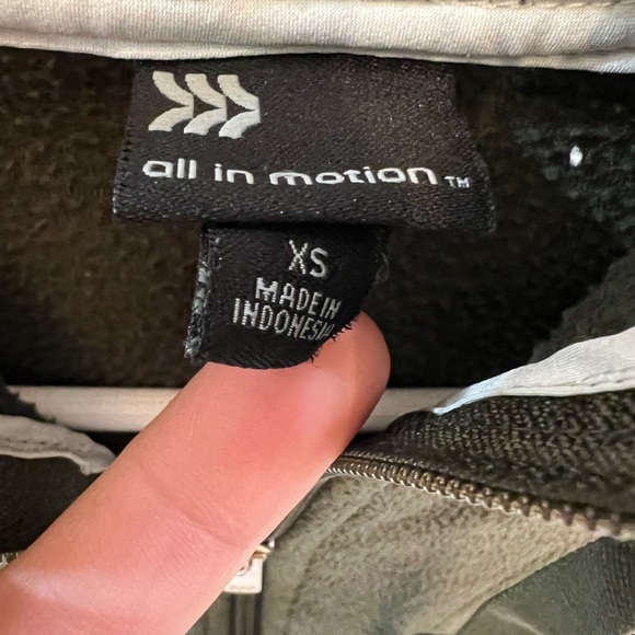 All In Motion Fleece - Picture 3 of 4